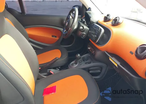 2017 Smart Fortwo from USA, damaged, VIN WMEFJ9BAXHK230583